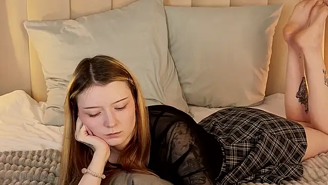 AlyssFrost Chat XXX in diretta