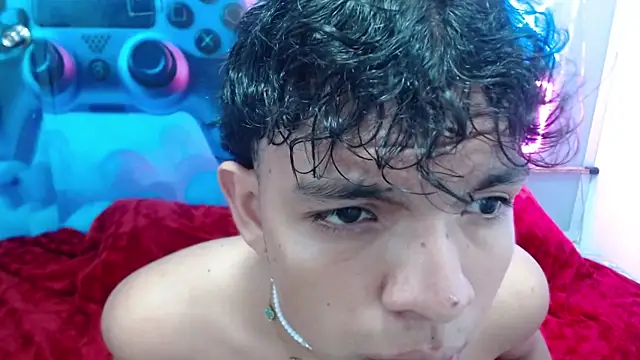 Aron_hot11 webkamerás műsora