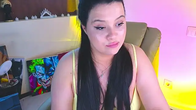 Malika_uAngel Chat XXX in diretta