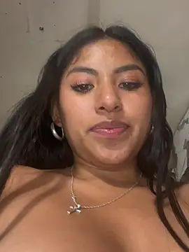 BrunetteBliss69 live XXX chat
