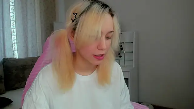 Živý XXX chat EmilyTrase