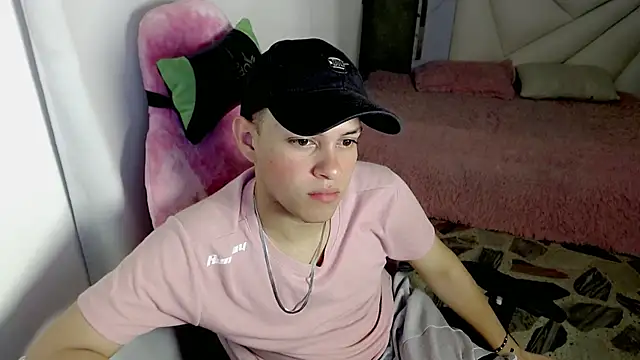 Top_and_bottom – Live XXX-chat