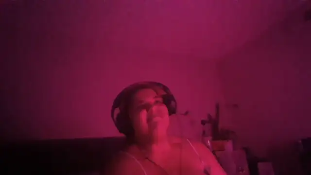 1n0nlythroat's Live XXX Chat