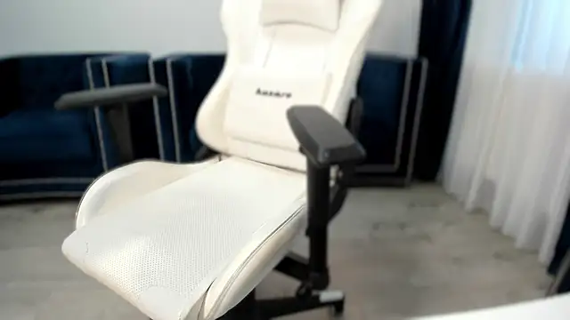 _missperfection_: απευθείας συνομιλία ΧΧΧ