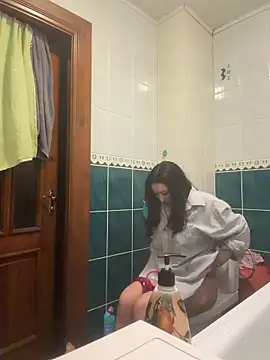 Naughtbaby_2025 – Naživo XXX chat