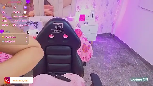 Živý XXX chat MARIANA_TAY1