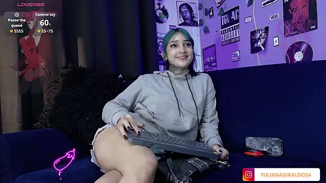 yulianademond66's Live XXX Chat