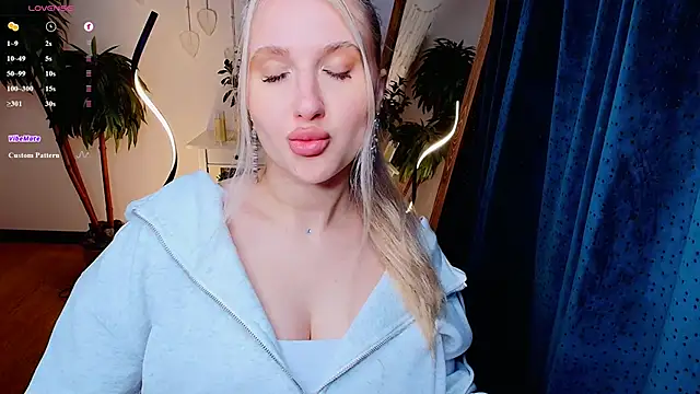 دردشة Evacadooo الجنسية المباشرة
