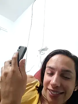 Chatroom XXX en direct de ofjuliaa