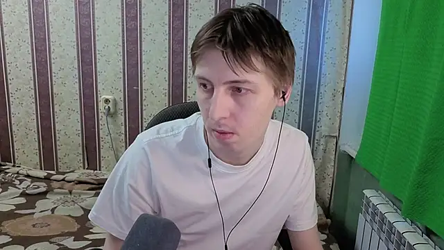 Pokazy przed kamerką – Darien_Brown