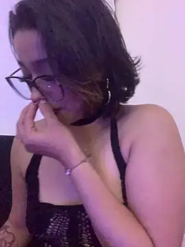 LilithMonette Adlı Modelin Canlı XXX Sohbeti