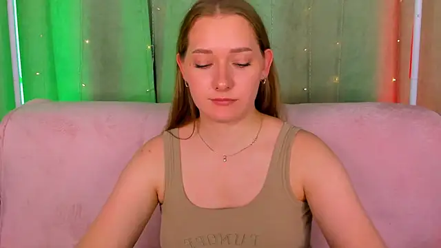 AlinaVice's Live XXX Chat
