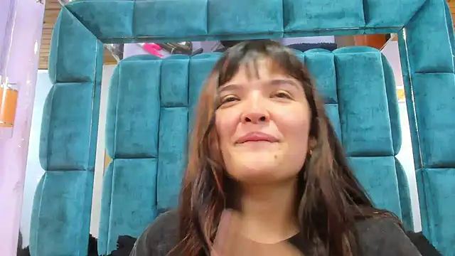 ARTEMISAKIM's Live XXX Chat