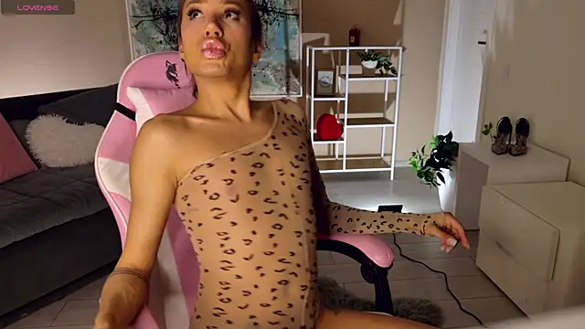 TSGisele লাইভ XXX চ্যাট
