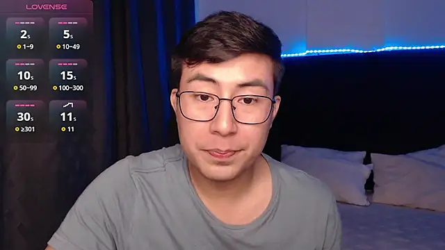 andrewmhilton_ Show Webcam