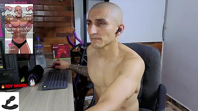 Chat XXX en directo de Marck_Muscle