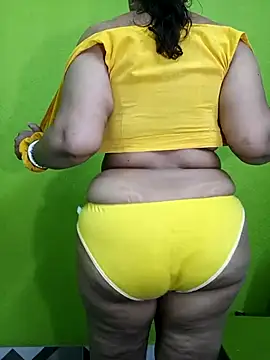 priya_curvy live XXX chat