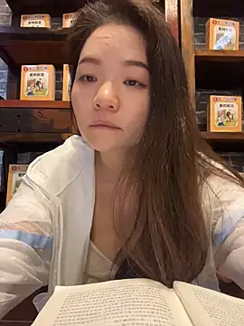 xiaochengzi505 在線直播表演