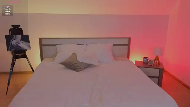 Adetta élő XXX-chatje