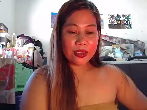 exotic_filipina_beauty élő XXX-chatje