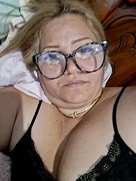 Chat +18 de Carlotaazul ao vivo