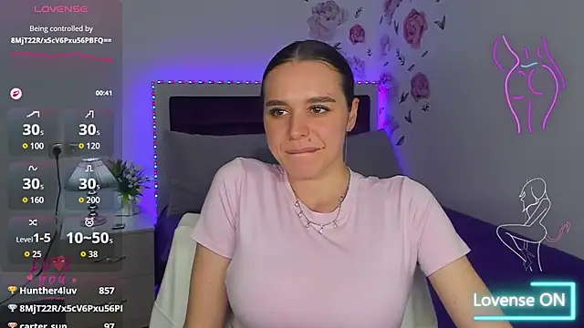 Czat XXX na żywo – EmelyMason