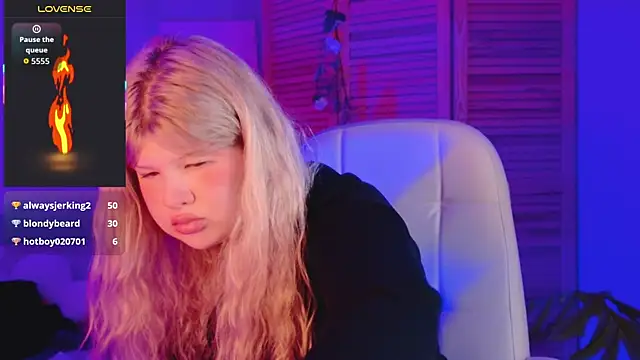 Онлайн чат XXX LilithNlsn
