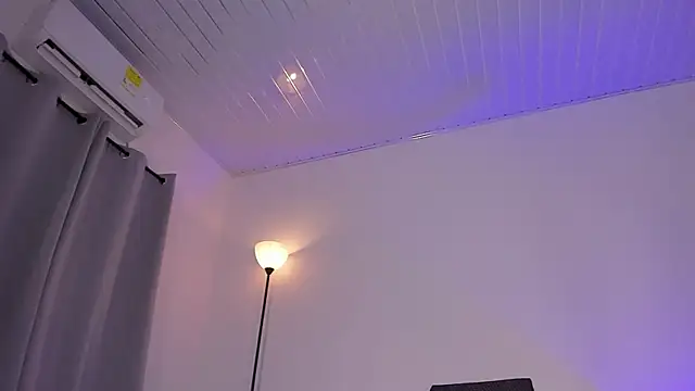 Chat +18 de keyth_03 ao vivo