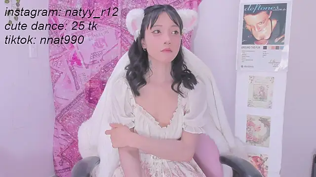 MIDORI_BACK_01's Live XXX Chat