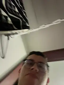 Kurtxxx22 Webcam-Show