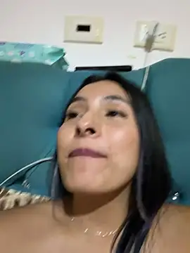 Cami_Leon2 Adlı Modelin Canlı XXX Sohbeti