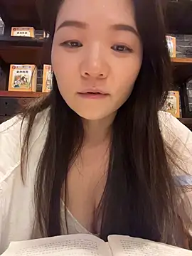 xiaochengzi505 在線直播表演