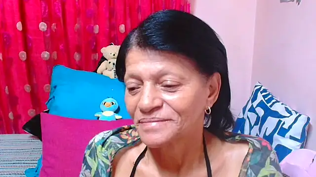 Онлайн чат XXX SLUTTYROXY