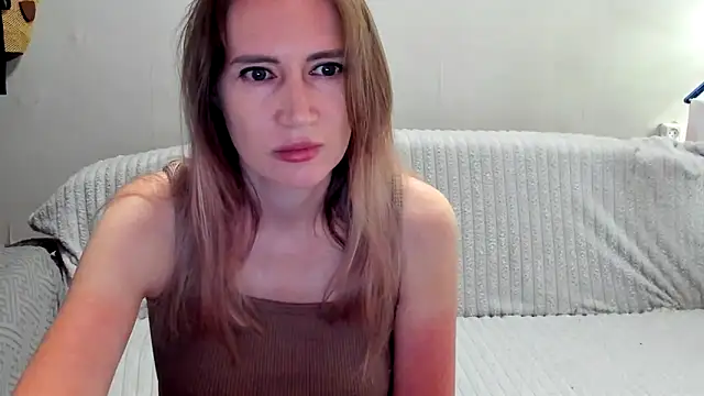 XXX chat uživo modela JessFoxxx