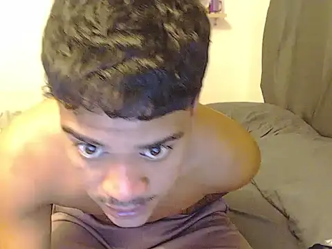 Ugh_Manux Webcam Show