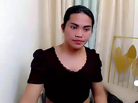 Midnightsnack88 Show in webcam