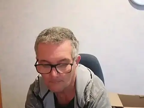 Chat +18 de daddy_man ao vivo
