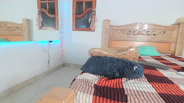 bratz_glloe Adlı Modelin Canlı XXX Sohbeti