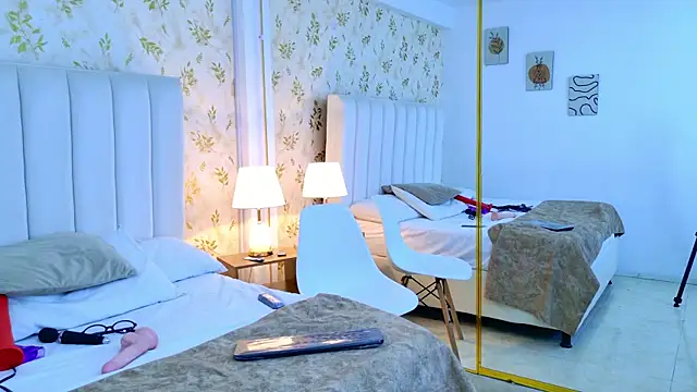 Asia_Fox élő XXX-chatje