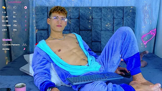 NicolasTorrez Live XXX-chat