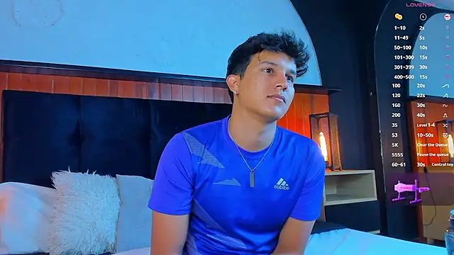 Leo_Savage_ 网络视讯表演
