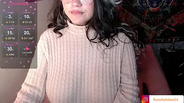 RossalieAdam24 现场XXX聊天