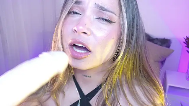 KylieVennet's Live XXX Chat