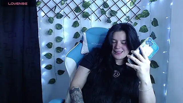 Chat XXX ao vivo de Nika_1_