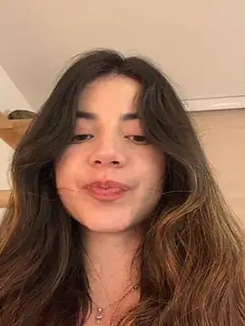missani Adlı Modelin Canlı XXX Sohbeti