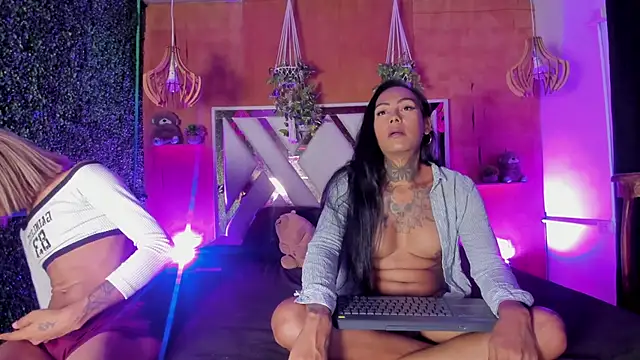 Isabella_Rosewood Webcam Show