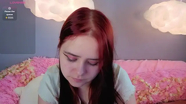 Chat +18 de Alis_Platt ao vivo