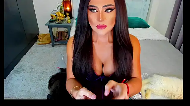MissTyraxx Pertunjukan Webcam