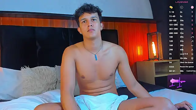 Leo_Savage_ Live XXX-Chat