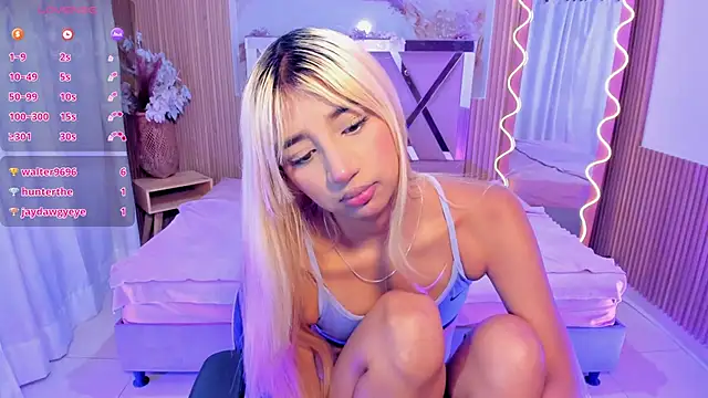 IRINA_TAY1's Webcam Show
